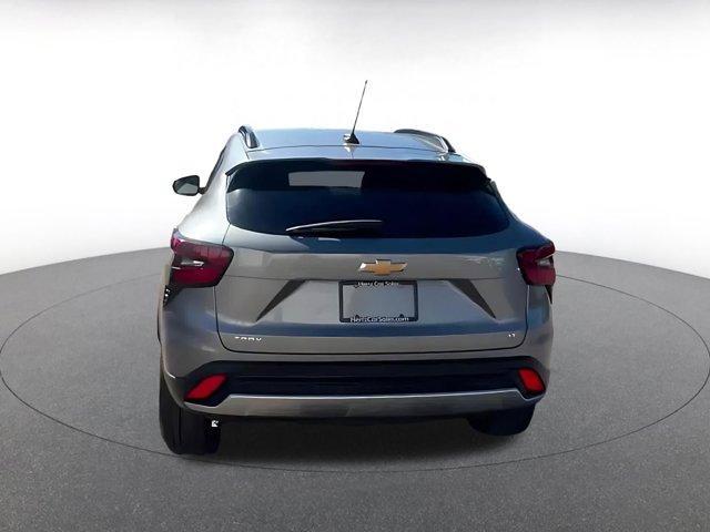 used 2025 Chevrolet Trax car, priced at $19,225