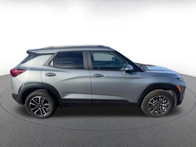 used 2025 Chevrolet TrailBlazer car, priced at $19,702