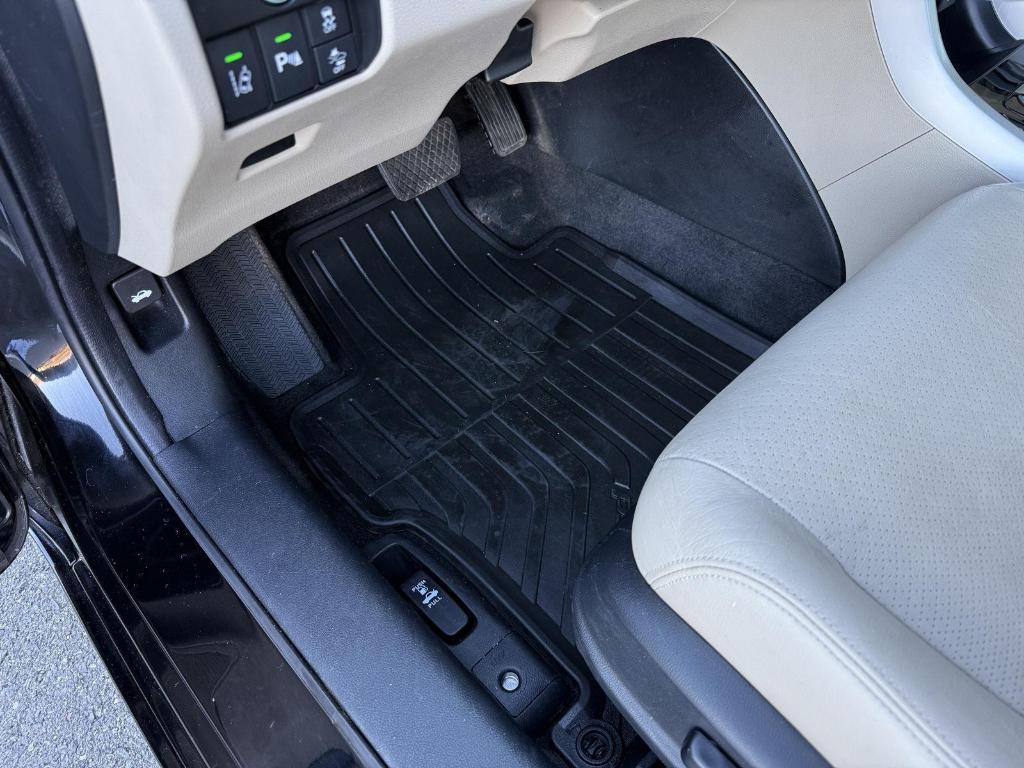 used 2017 Honda Accord Hybrid car, priced at $15,490