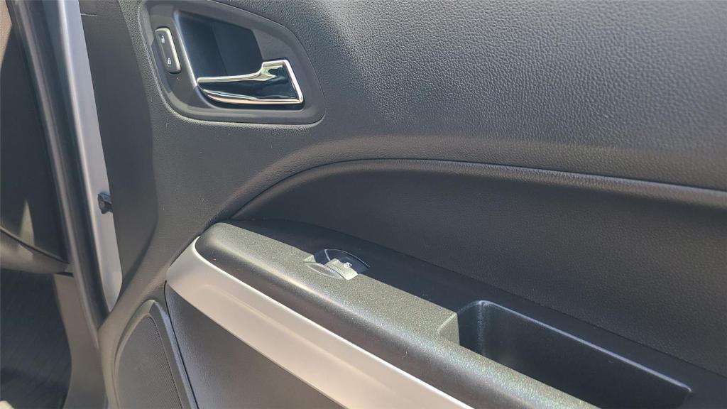 used 2022 Chevrolet Colorado car, priced at $25,998