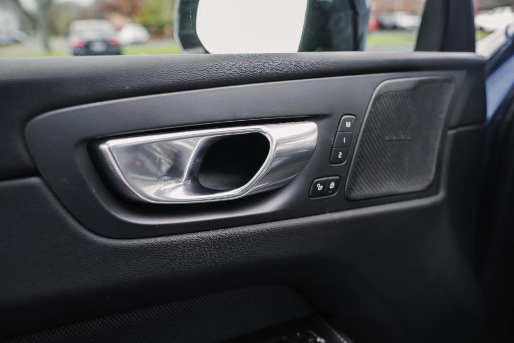 used 2020 Volvo XC60 car, priced at $23,597