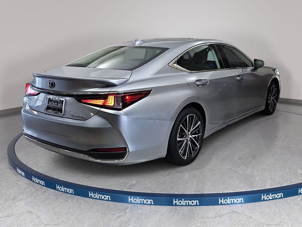 used 2023 Lexus ES 300h car, priced at $38,682