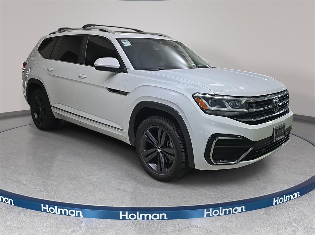 2022 Pure White Volkswagen Atlas