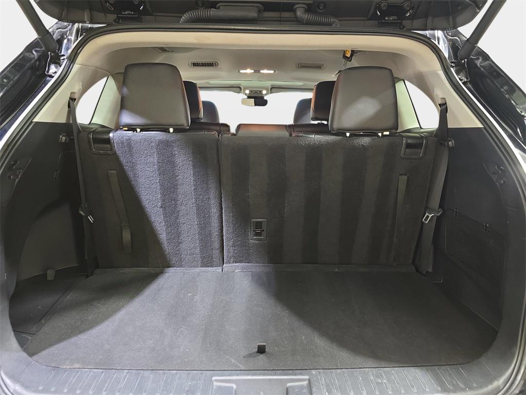 used 2024 Toyota Highlander car, priced at $39,400