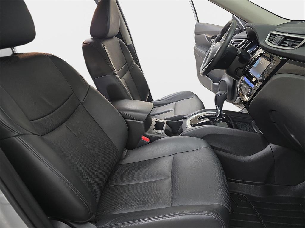 used 2015 Nissan Rogue car, priced at $13,155