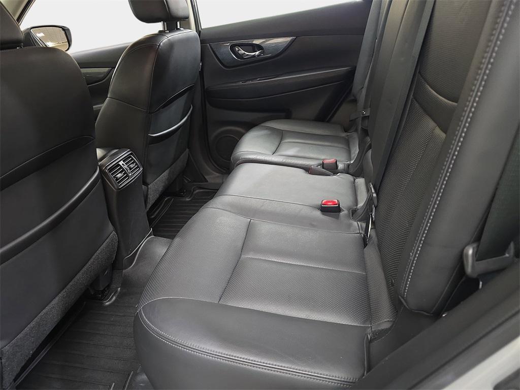 used 2015 Nissan Rogue car, priced at $13,155