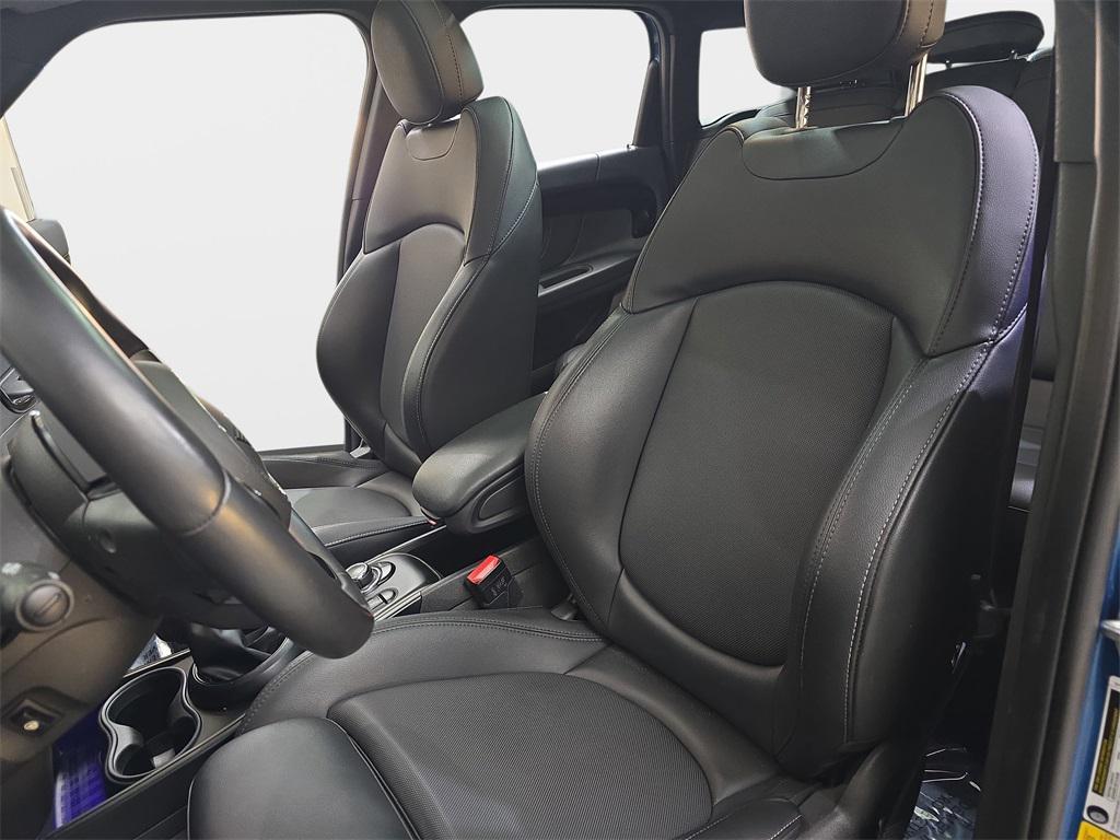 used 2022 MINI SE Countryman car, priced at $25,297