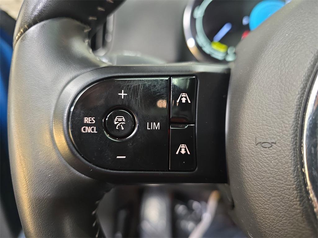 used 2022 MINI SE Countryman car, priced at $25,297