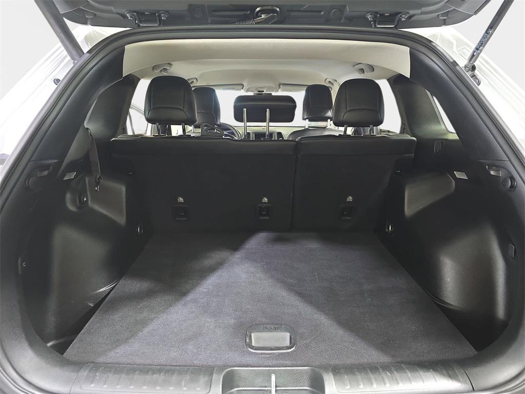 used 2023 Jeep Cherokee car, priced at $22,300