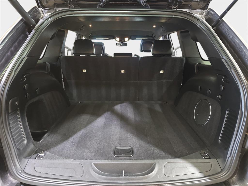 used 2018 Jeep Grand Cherokee car, priced at $17,994