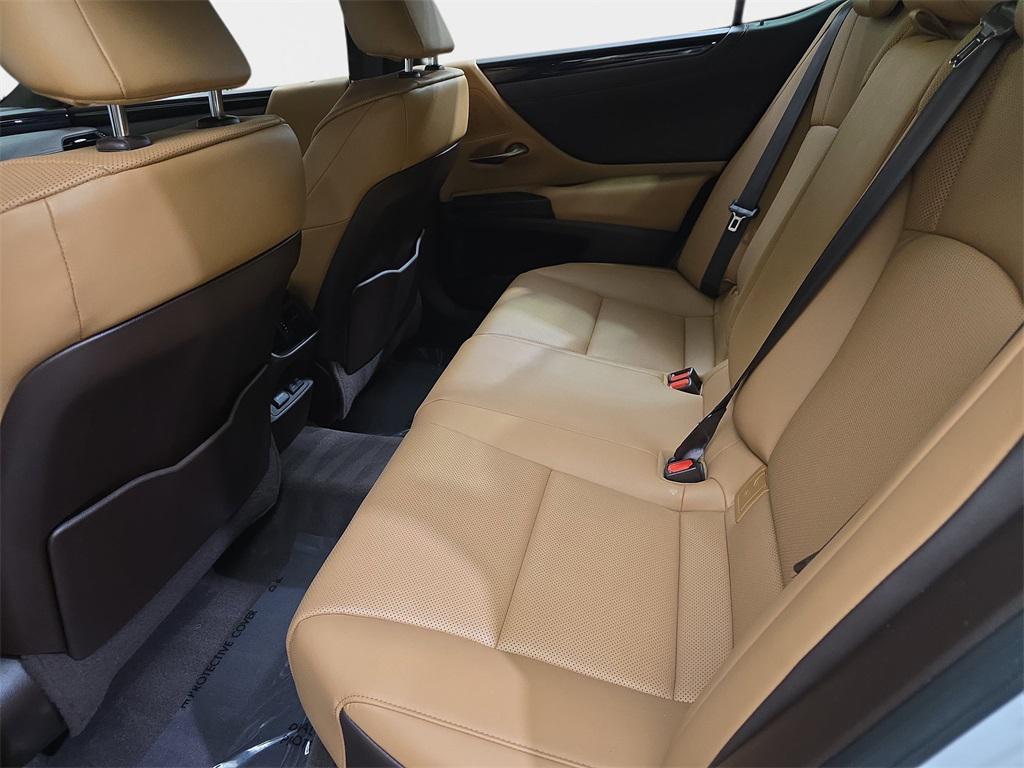 used 2019 Lexus ES 350 car, priced at $30,600