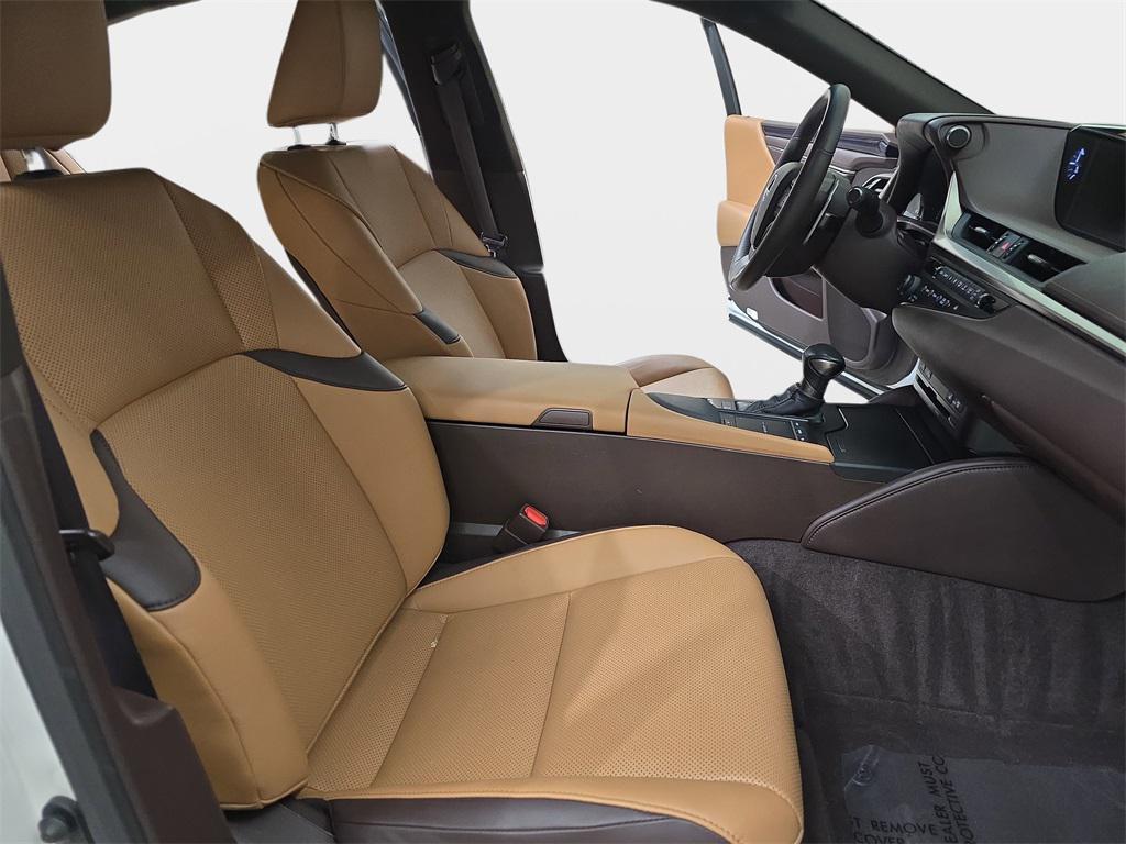 used 2019 Lexus ES 350 car, priced at $30,600