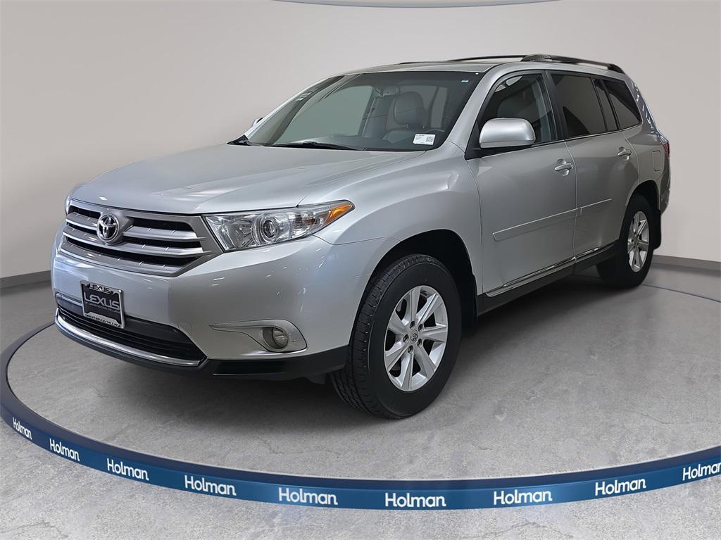 used 2013 Toyota Highlander car, priced at $13,990