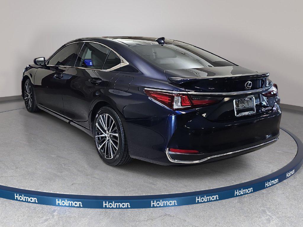used 2025 Lexus ES 300h car, priced at $45,985