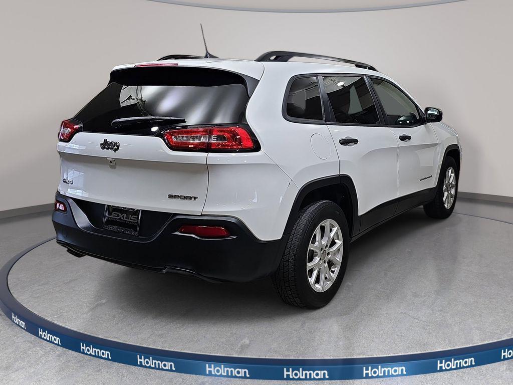 used 2016 Jeep Cherokee car, priced at $10,895