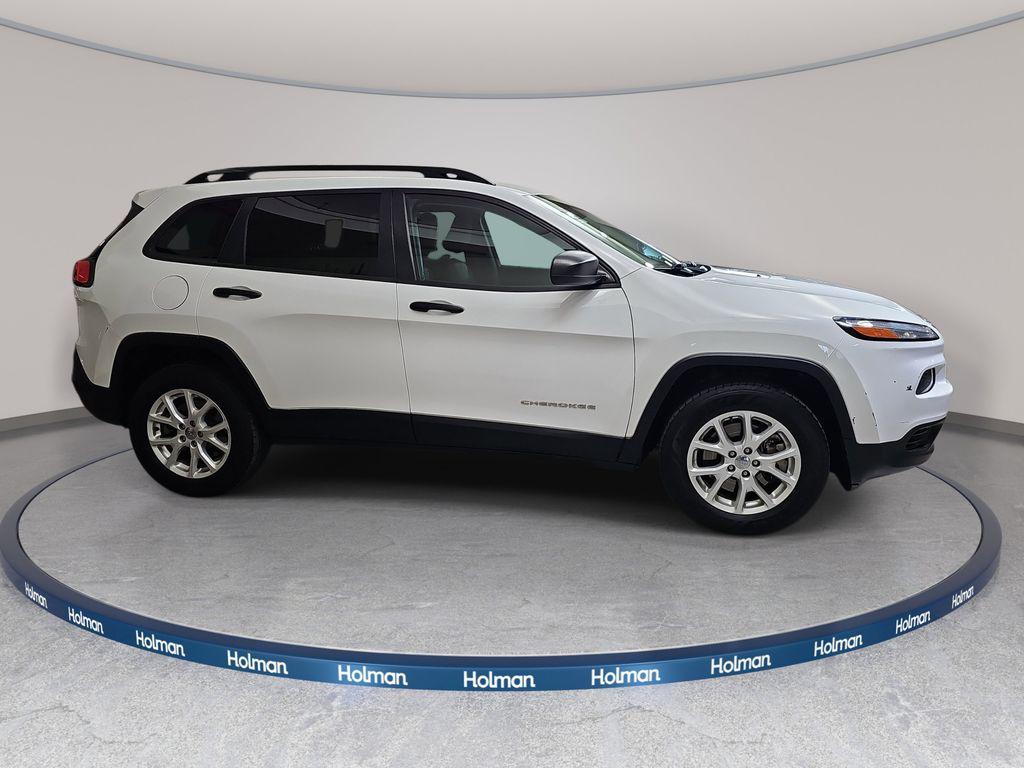 used 2016 Jeep Cherokee car, priced at $10,895