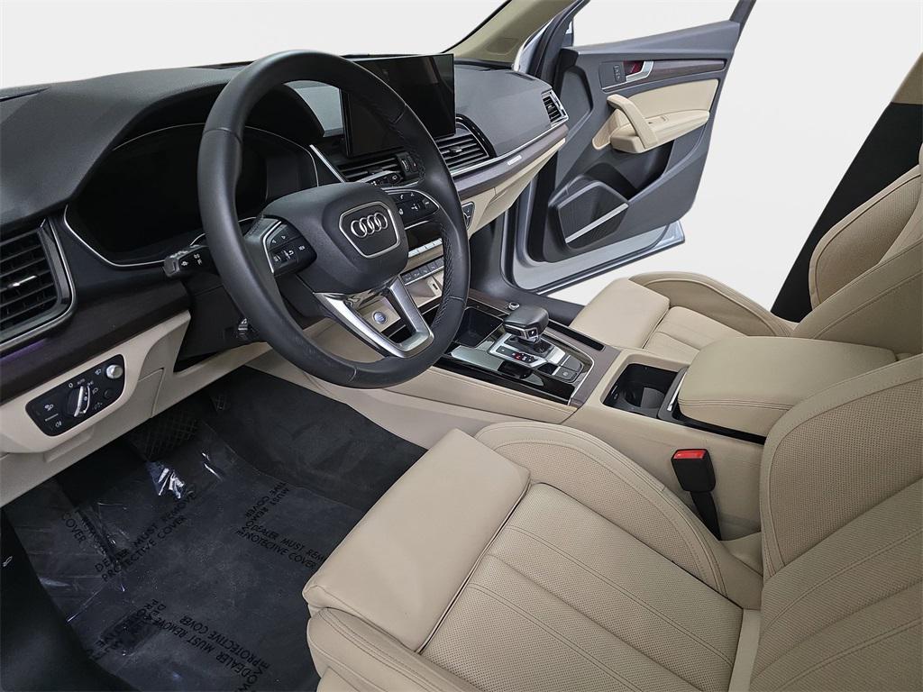 used 2022 Audi Q5 car, priced at $28,300
