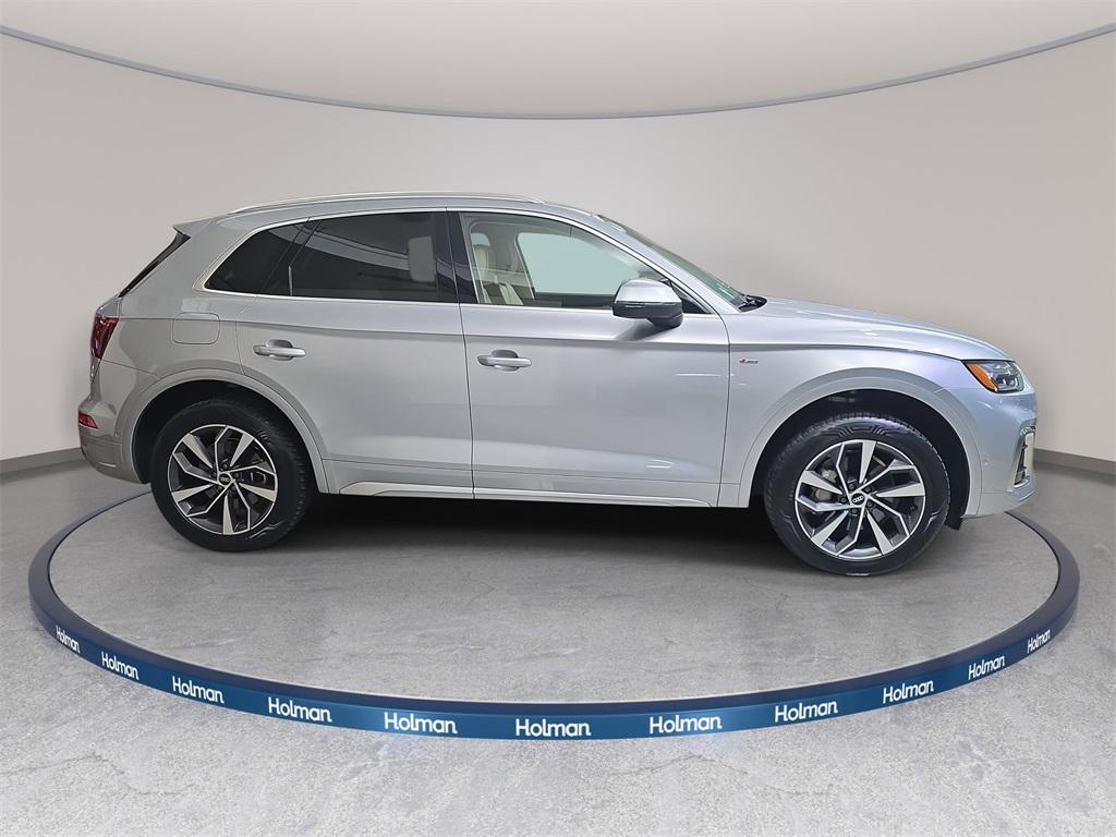 used 2022 Audi Q5 car, priced at $28,300