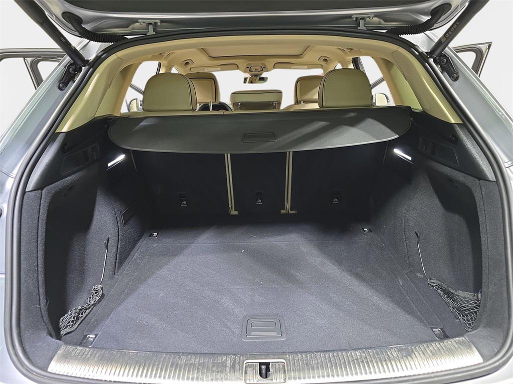 used 2022 Audi Q5 car, priced at $28,300