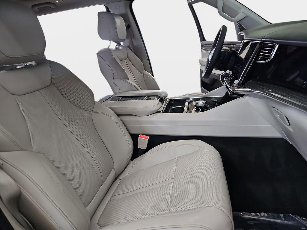 used 2022 Jeep Wagoneer car, priced at $40,693