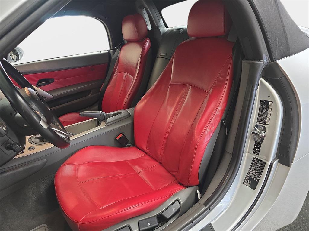 used 2004 BMW Z4 car, priced at $9,300
