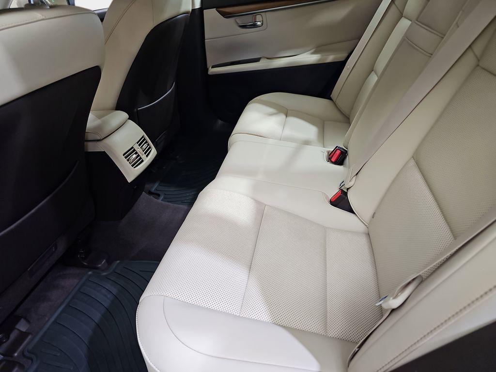 used 2016 Lexus ES 350 car, priced at $27,682