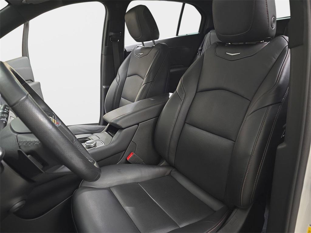 used 2021 Cadillac XT4 car, priced at $26,300