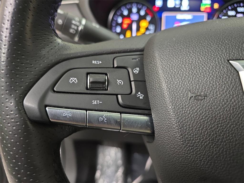 used 2021 Cadillac XT4 car, priced at $26,300