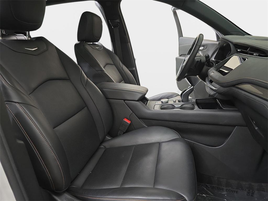 used 2021 Cadillac XT4 car, priced at $26,300