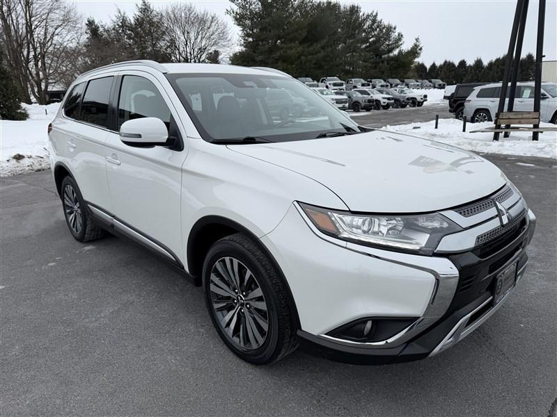 used 2020 Mitsubishi Outlander car, priced at $16,400