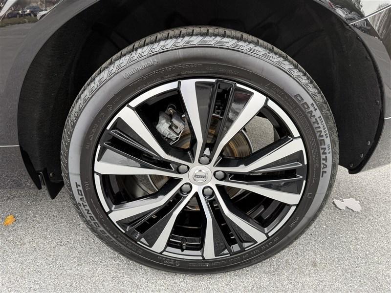 used 2024 Volvo XC60 car, priced at $35,500