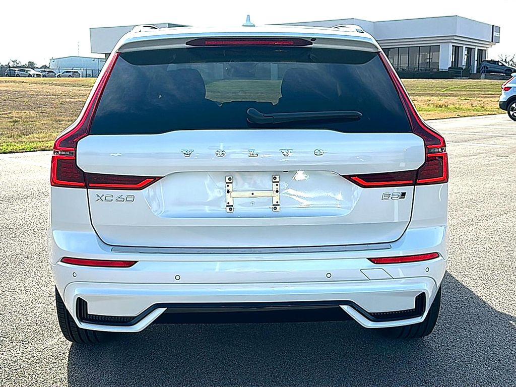 new 2026 Volvo XC60 car, priced at $57,985