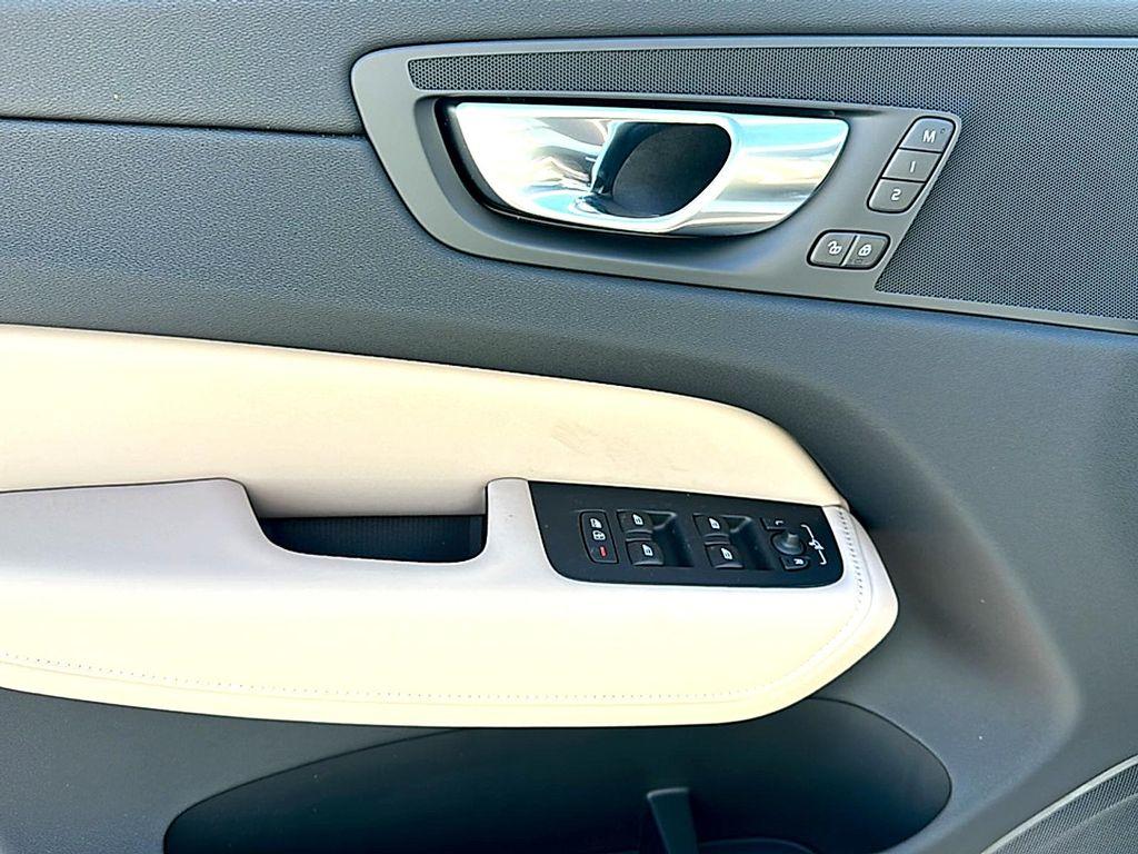 new 2026 Volvo XC60 car, priced at $57,985