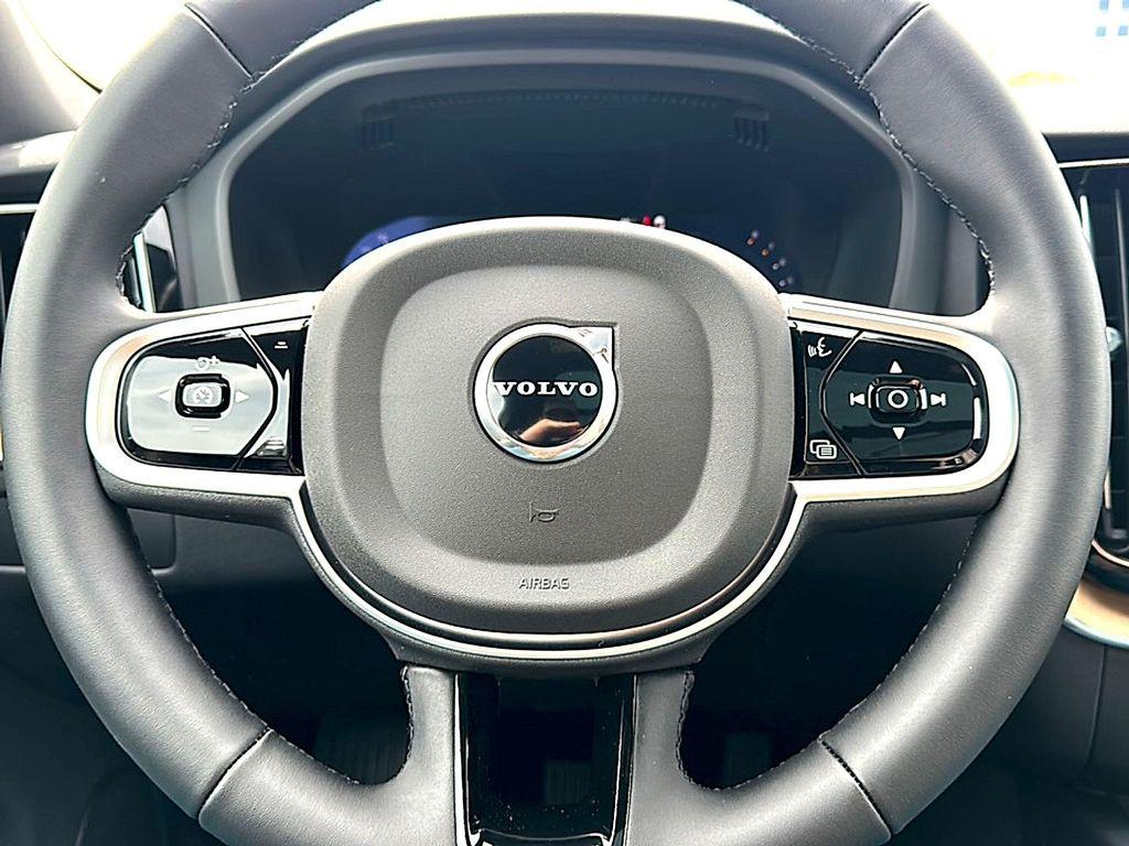 new 2026 Volvo XC60 car, priced at $58,490