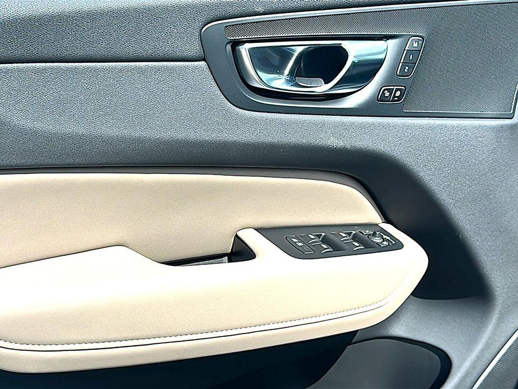 new 2026 Volvo XC60 car, priced at $49,095