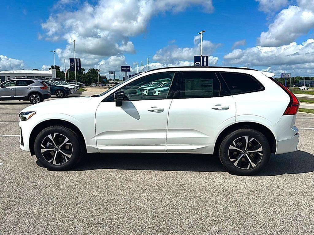 new 2026 Volvo XC60 car, priced at $49,095