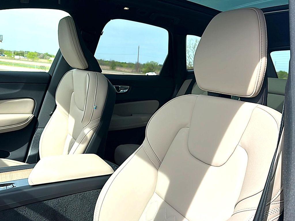 new 2026 Volvo XC60 car, priced at $58,105