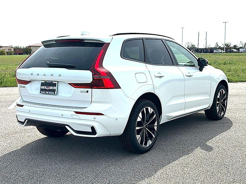 new 2026 Volvo XC60 car, priced at $58,105
