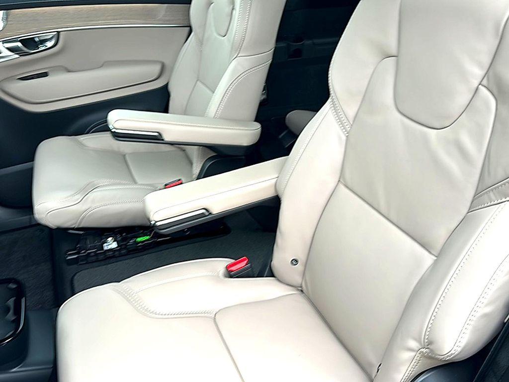 new 2025 Volvo XC90 Plug-In Hybrid car, priced at $78,695