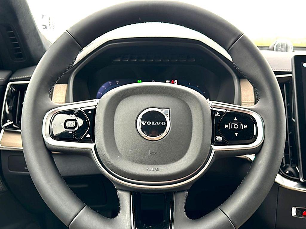 new 2025 Volvo XC90 Plug-In Hybrid car, priced at $78,695