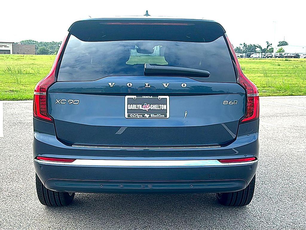 new 2026 Volvo XC90 car, priced at $71,825