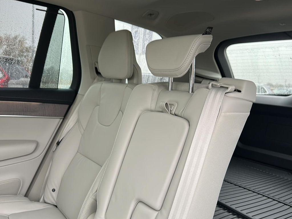 new 2026 Volvo XC90 car, priced at $75,155