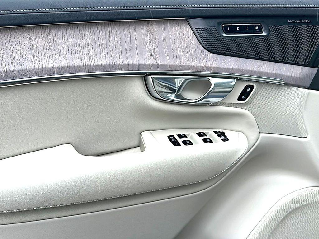 new 2026 Volvo XC90 car, priced at $75,155