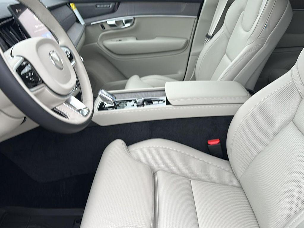 new 2026 Volvo XC90 car, priced at $75,155