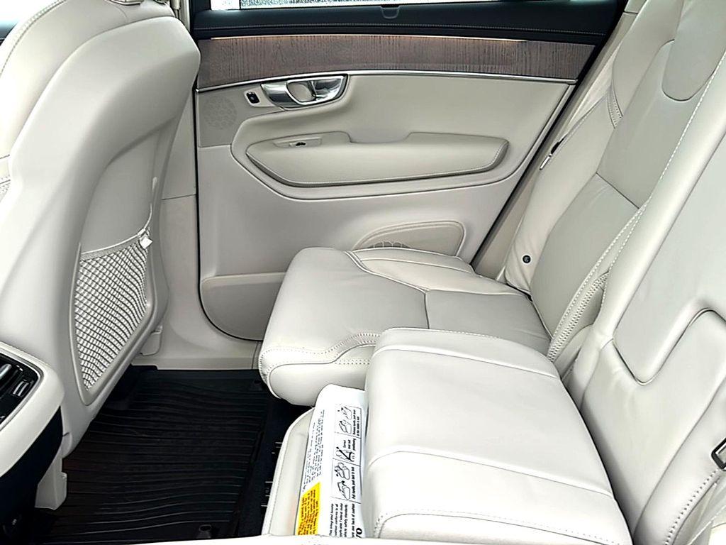 new 2026 Volvo XC90 car, priced at $75,155