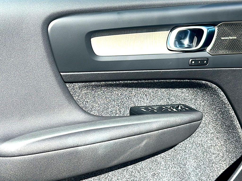 new 2026 Volvo XC40 car, priced at $50,628