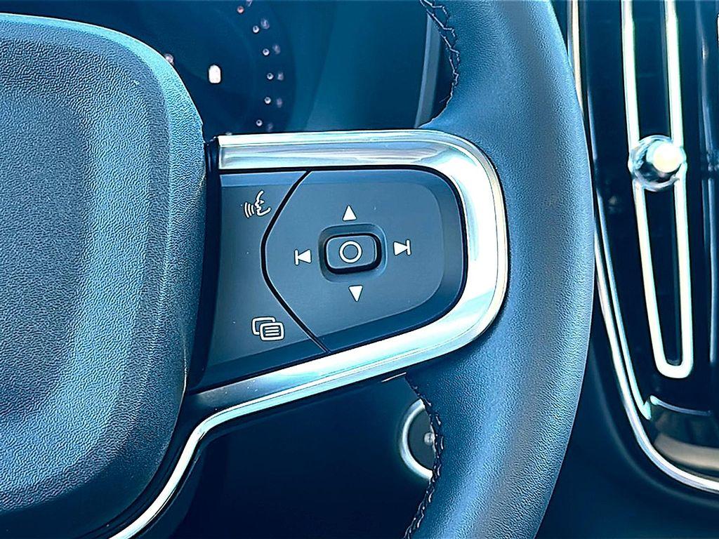new 2026 Volvo XC40 car, priced at $50,628