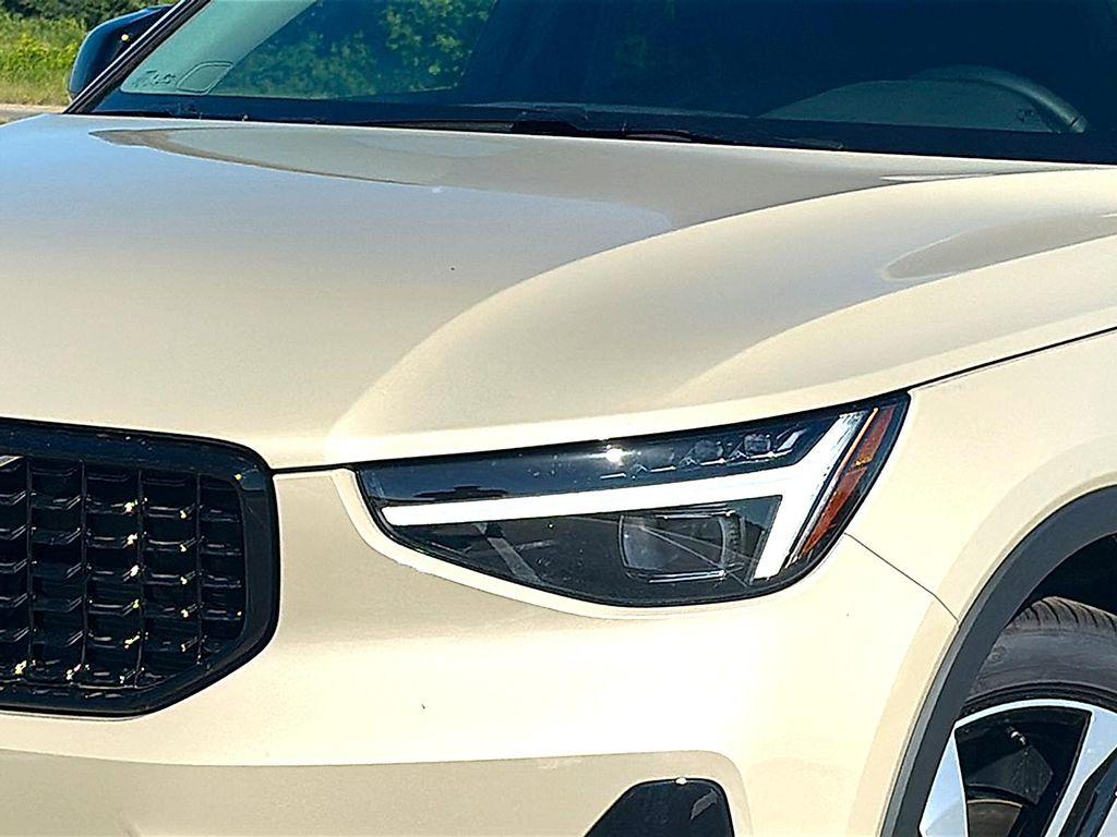 new 2026 Volvo XC40 car, priced at $50,628