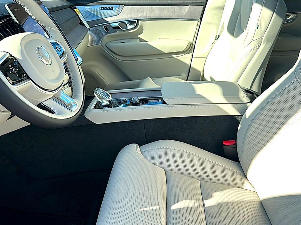 new 2026 Volvo XC90 car, priced at $82,395