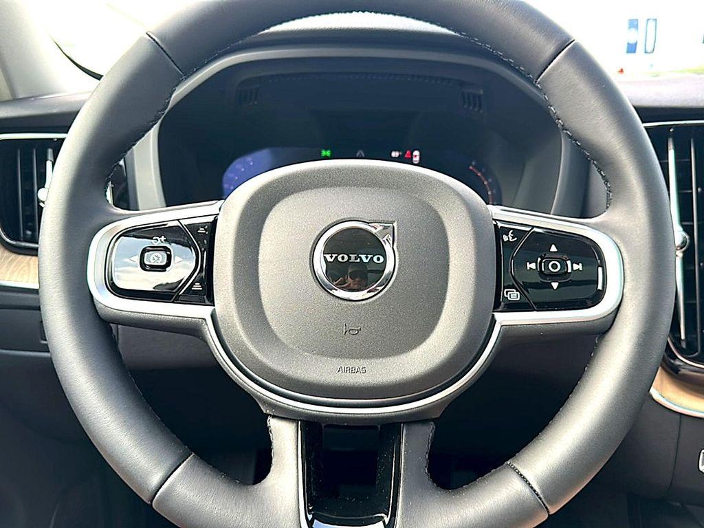 new 2026 Volvo XC60 car, priced at $58,105